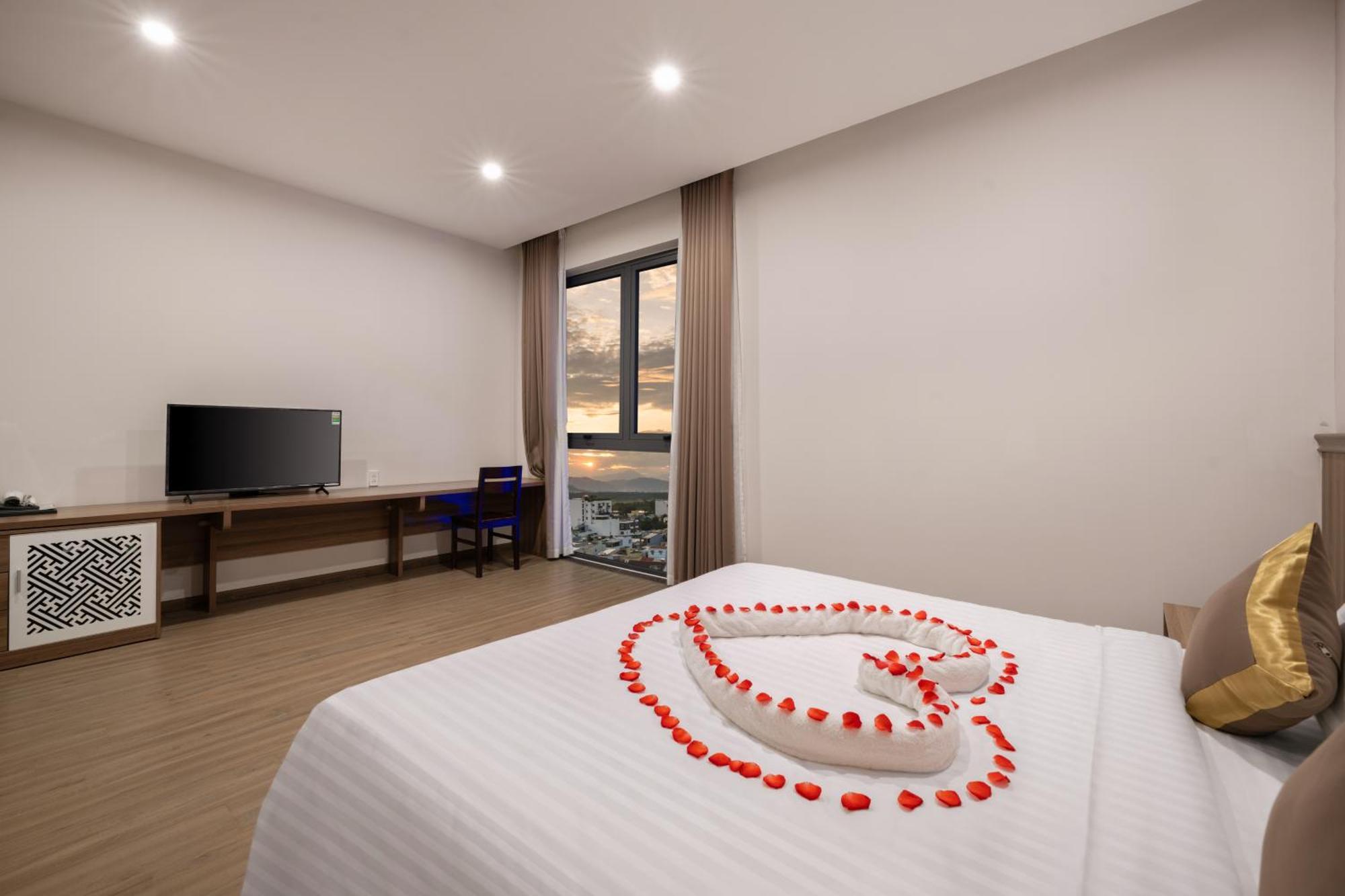 Atp Galaxy Hotel & Apartment Danang Zewnętrze zdjęcie